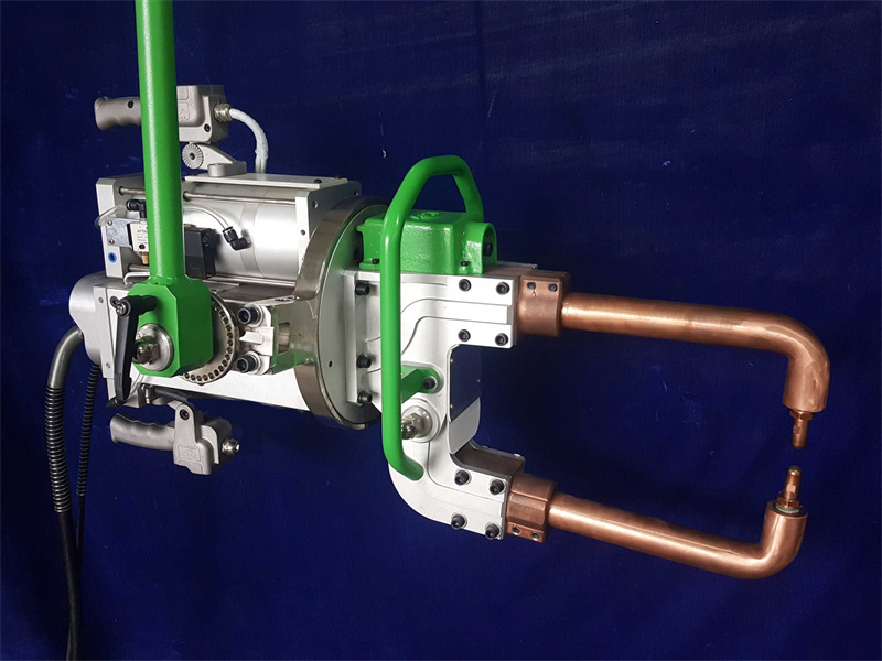 一体式悬挂点焊机